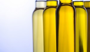 image-of-oils-to-illustrate-blog-post-on-food-lipid-oxidation-and-health